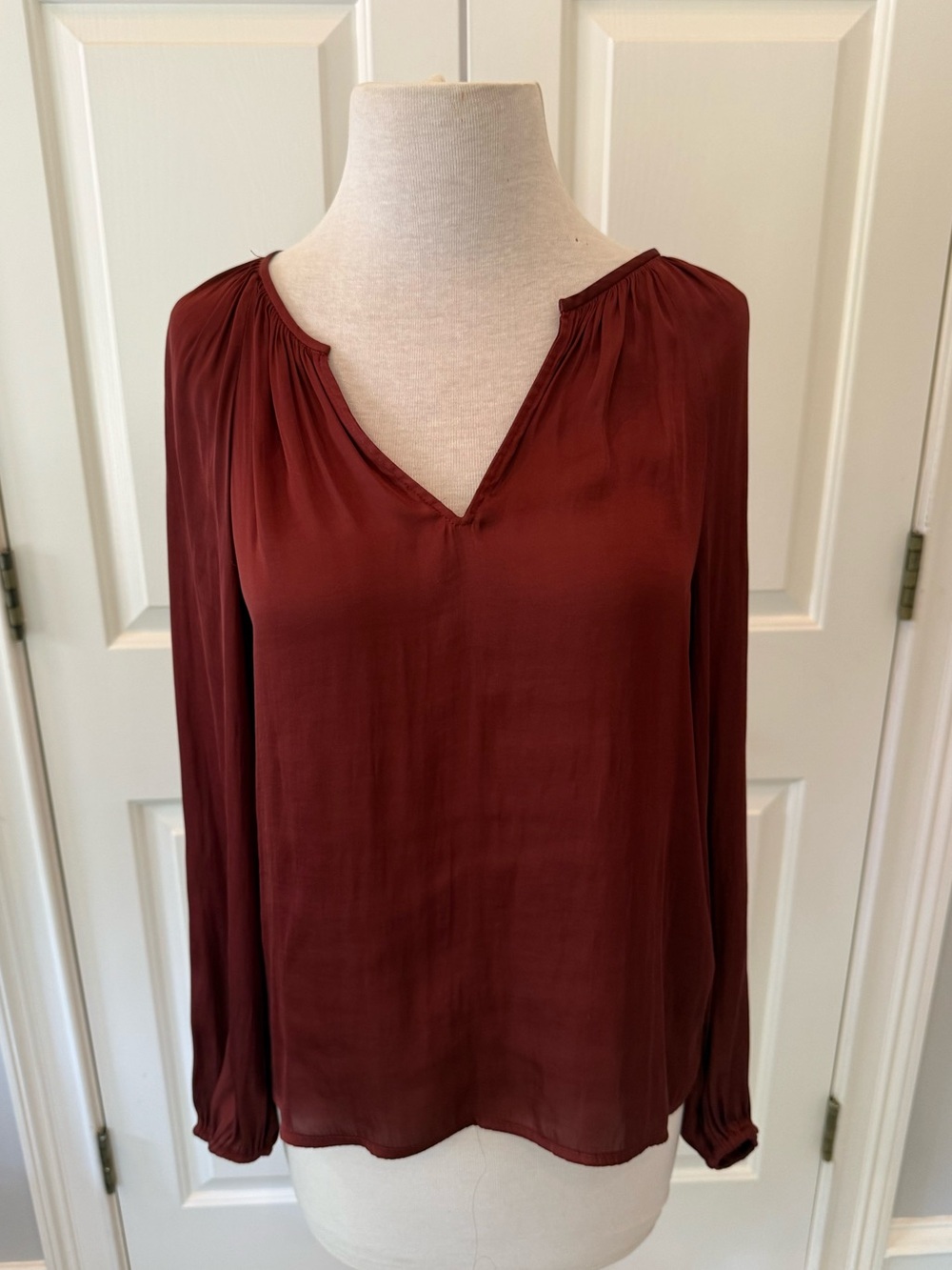 Banana Republic Silk-Look V-Neck Blouse in Wine